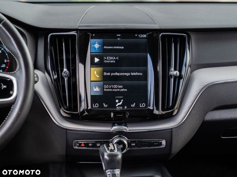 Volvo XC 60 D4 Geartronic RDesign - 34