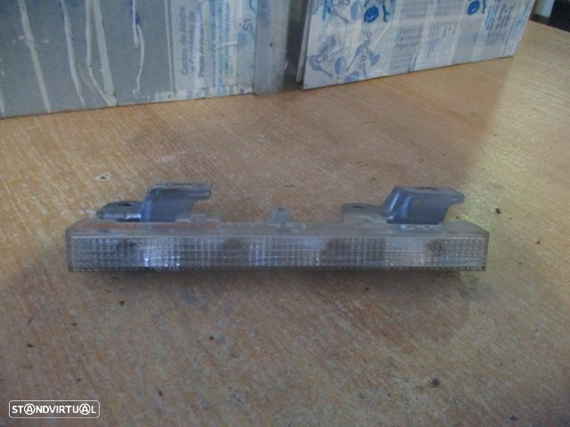Farol Tras Stop2595 TOYOTA AURIS 2008 2.0D4D 126CV 5P CINZA  3 Stop TOYOTA AURIS 1 PHASE 1 2009 2.0 D4D 126CV 5P AZUL 3ºSTOP TOYOTA AURIS 1 FASE 1 2007 1.6I 125CV 5P PRETO - 3