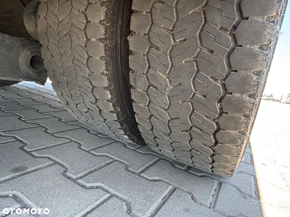 Mercedes-Benz ATEGO 1524  EURO 6 (1527, 1530) kontener z windą , kabina przeedłużana  z łóżkiem składanym - 18