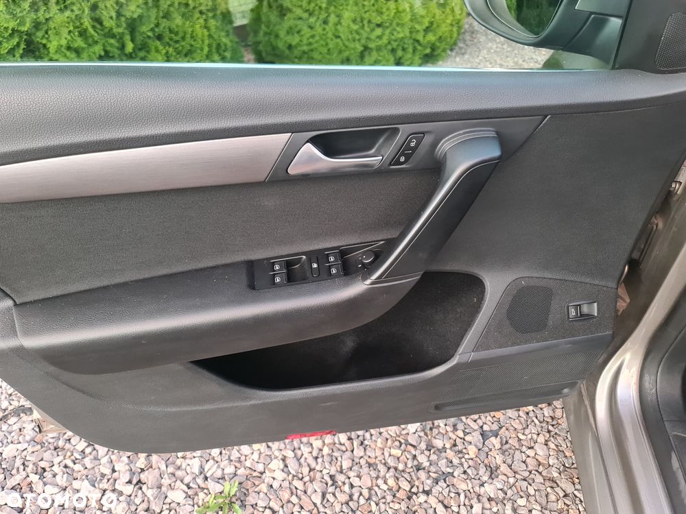 Volkswagen Passat Variant 2.0 TDI DPF Comfortline DSG - 16