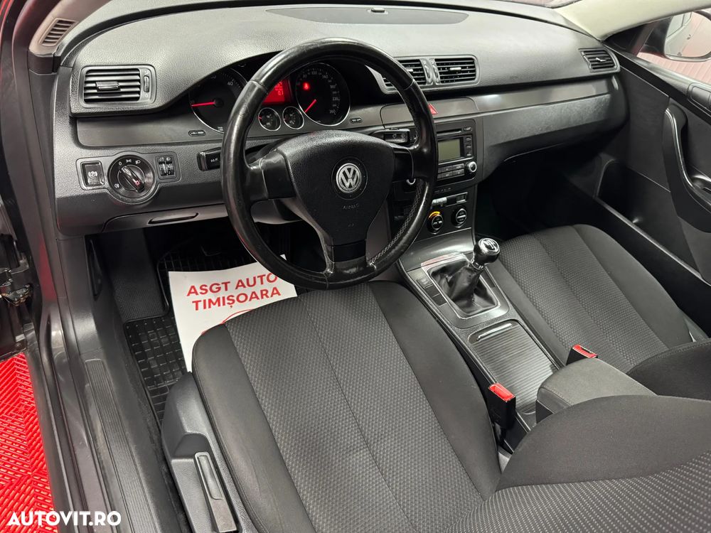 Volkswagen Passat - 9