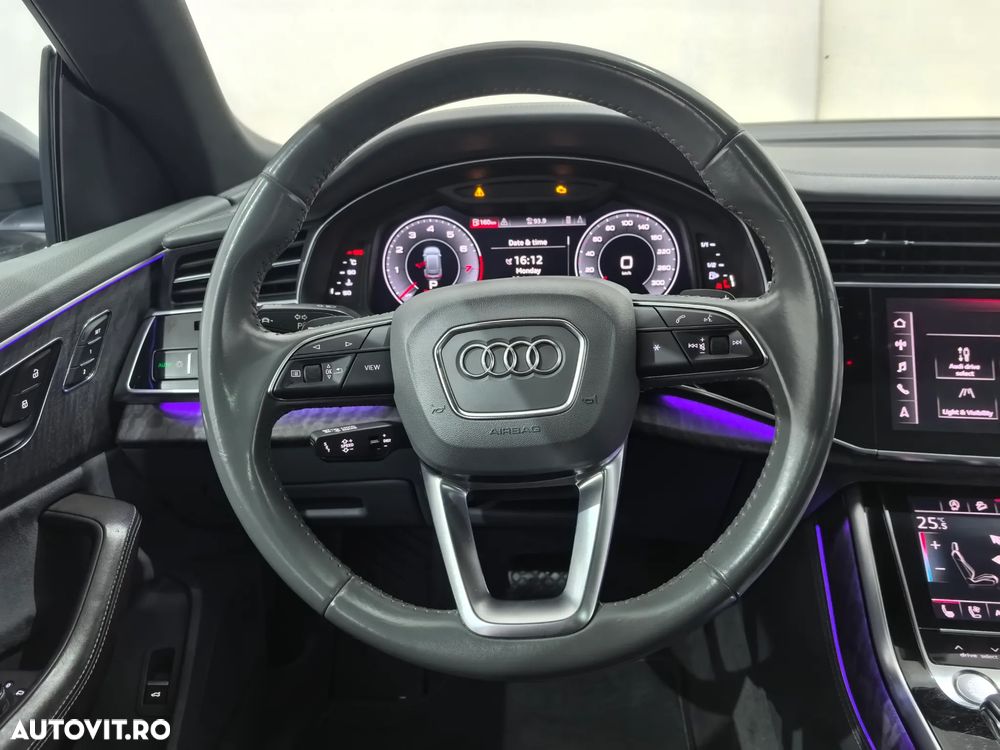 Audi Q8 - 16