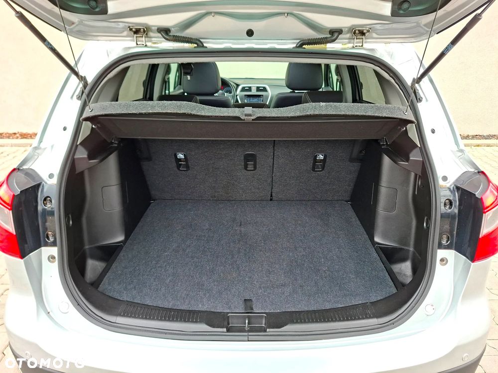 Suzuki SX4 S-Cross 1.6 VVT 4x4 Comfort - 25