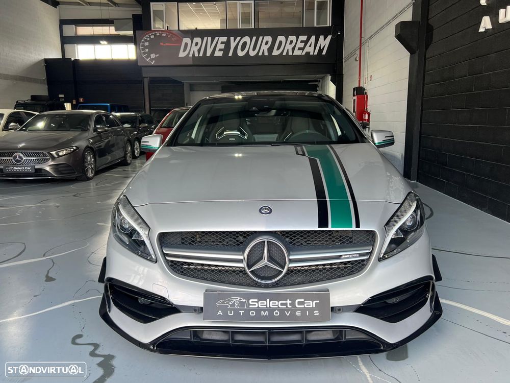 Mercedes-Benz A 45 AMG 4Matic Speedshift 7G-DCT PETRONAS 2015 World Champion Edition - 4