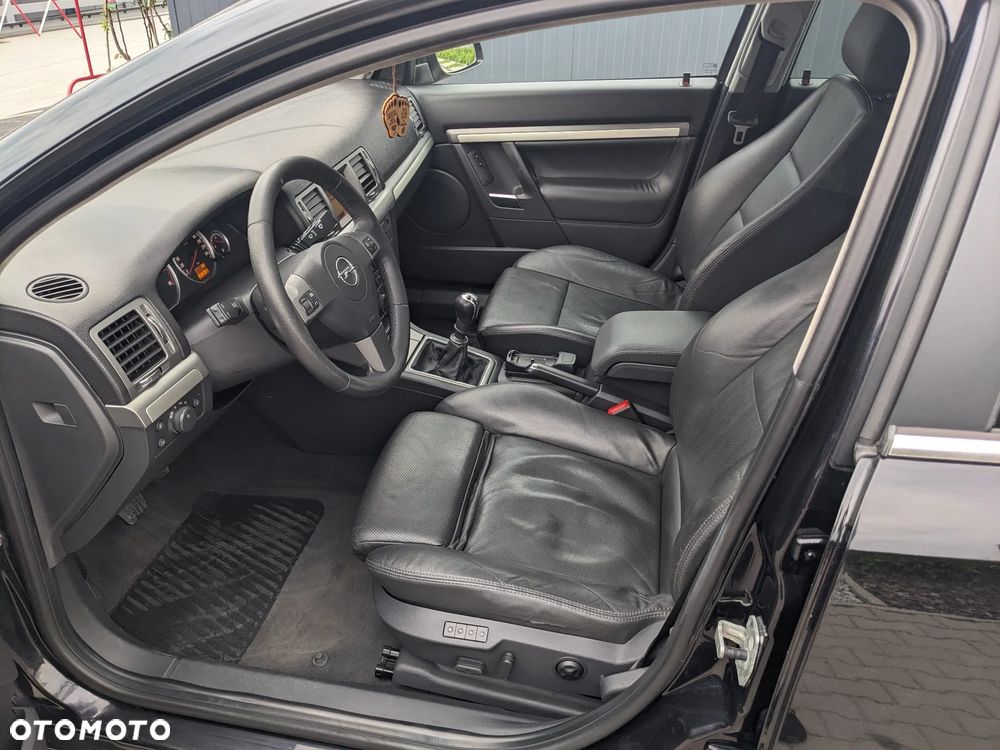 Opel Vectra 1.9 CDTI Cosmo - 9