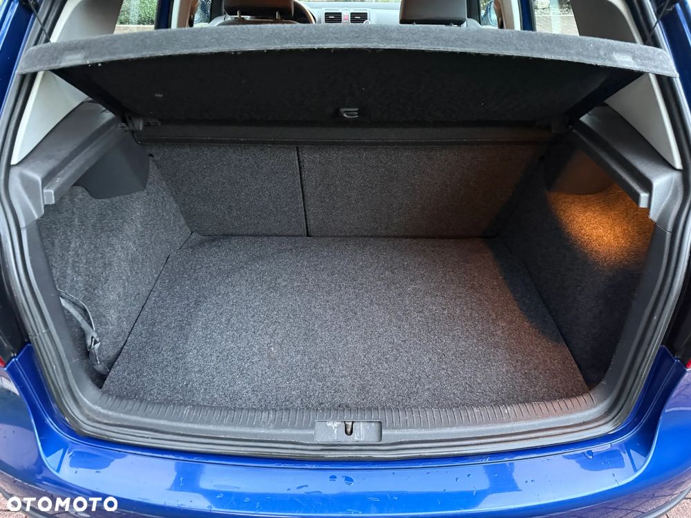 Volkswagen Golf 1.6 Comfortline - 17