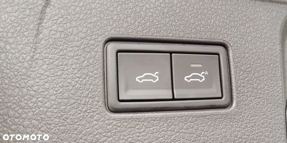 Volkswagen Passat Variant 1.5 TSI EVO Business DSG - 18