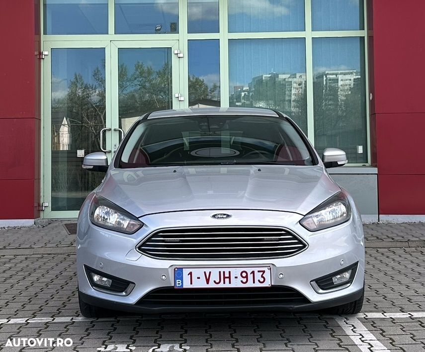 Ford Focus - 25