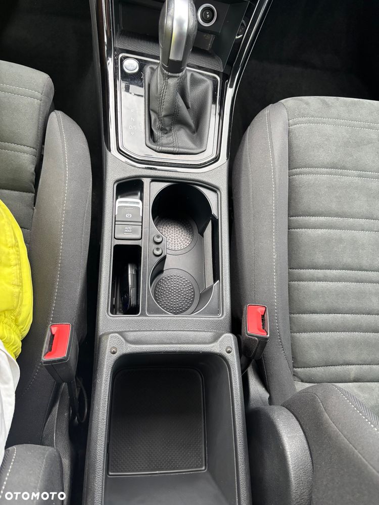 Volkswagen Touran 2.0 TDI SCR DSG Highline - 22