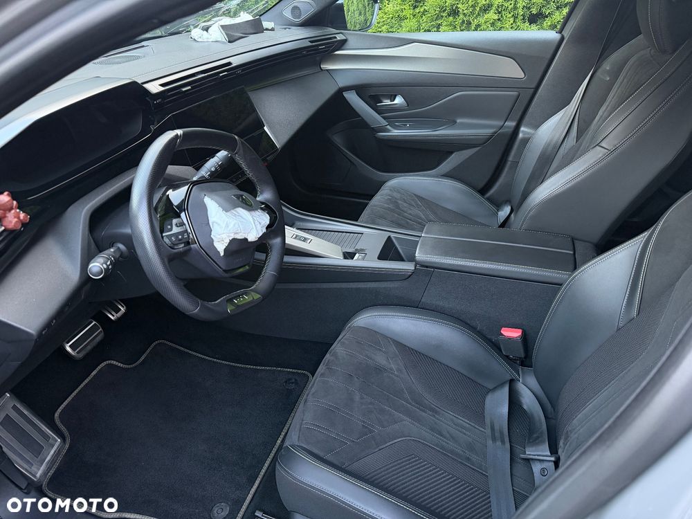 Peugeot 408 225 e-DSC7 GT Exclusive - 13