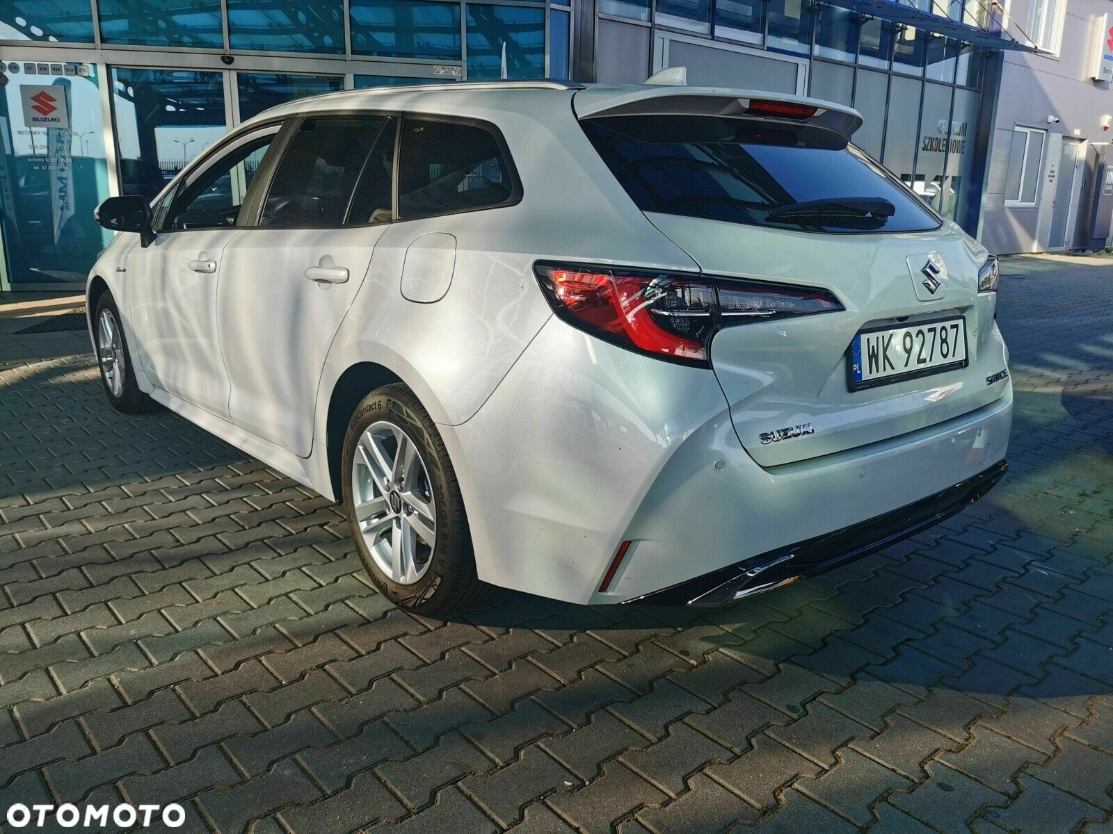 Suzuki Swace - 12
