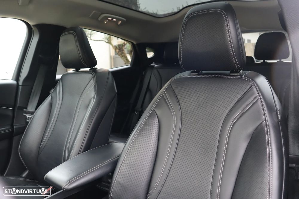 Ford Mustang Mach-E Alargada - 24