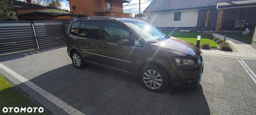 Volkswagen Touran 2.0 TDI DPF Comfortline DSG - 3