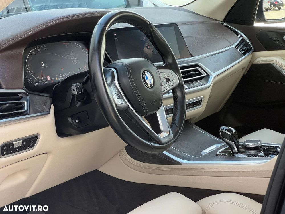 BMW X7 xDrive40i - 23