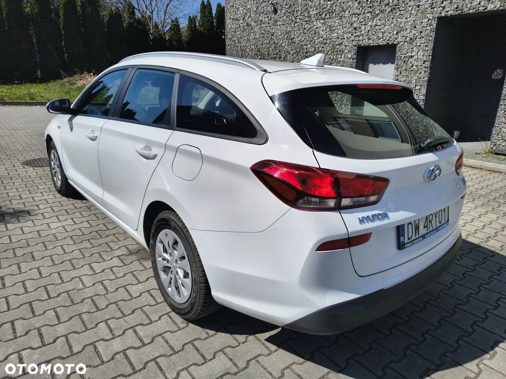 Hyundai i30 1.5 DPI Classic + - 2