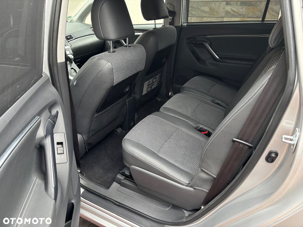 Toyota Verso 1.8 Prestige EU5 MS - 29