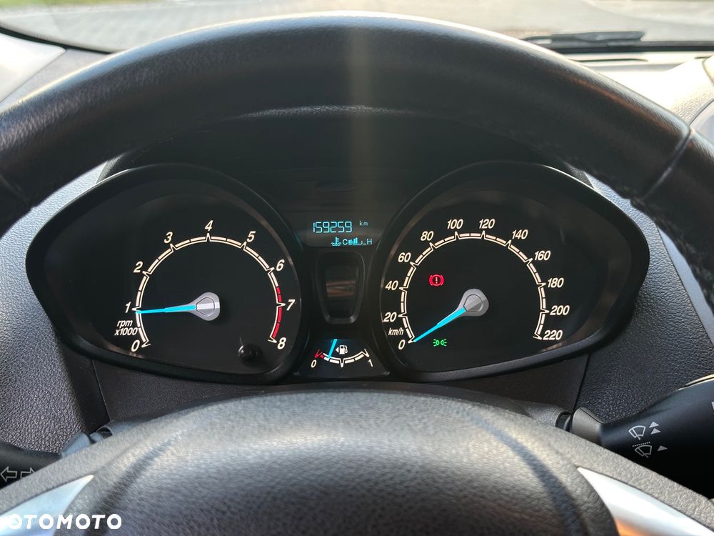 Ford Tourneo Courier - 24