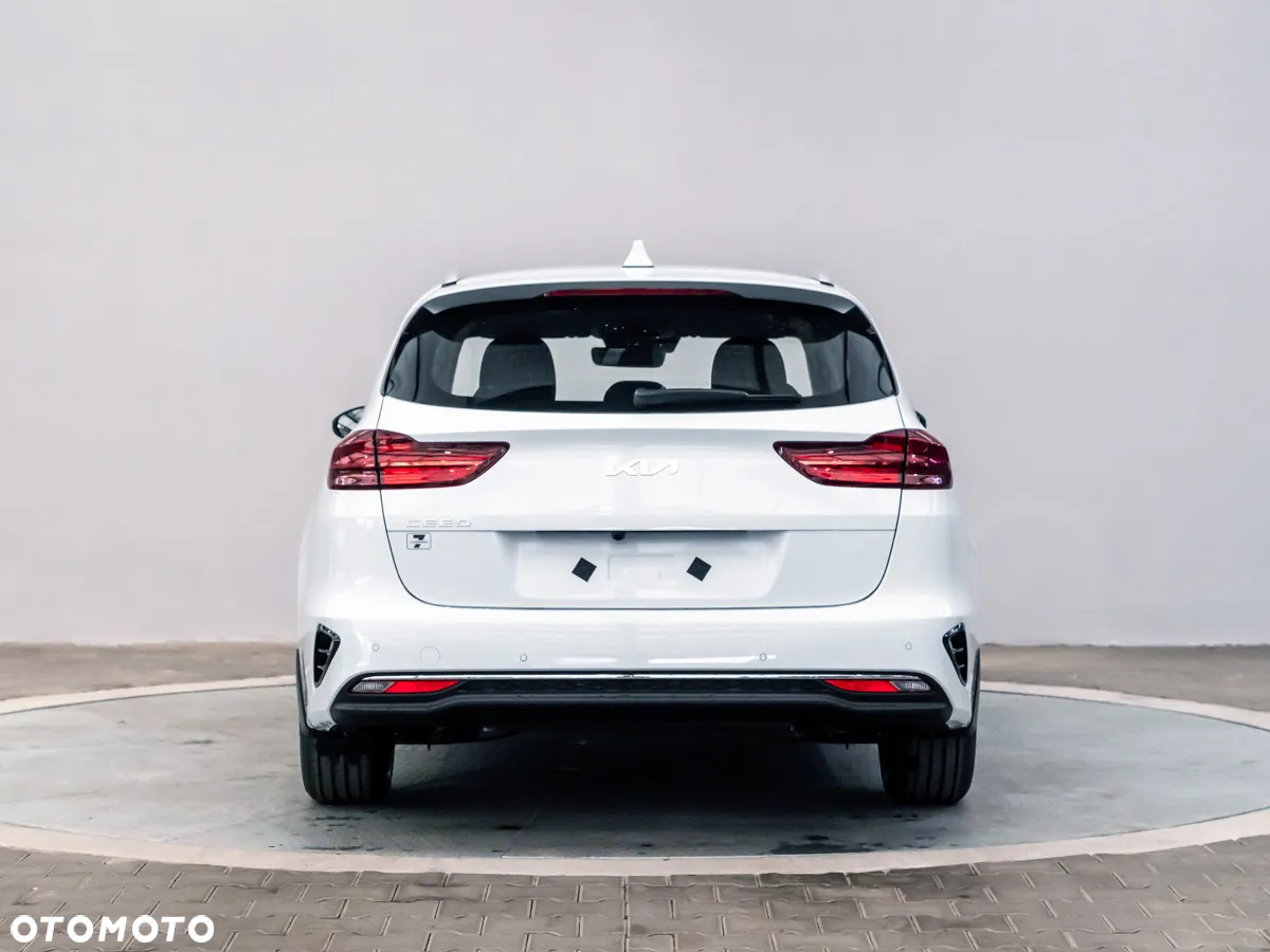 Kia Ceed 1.5 T-GDI M - 4