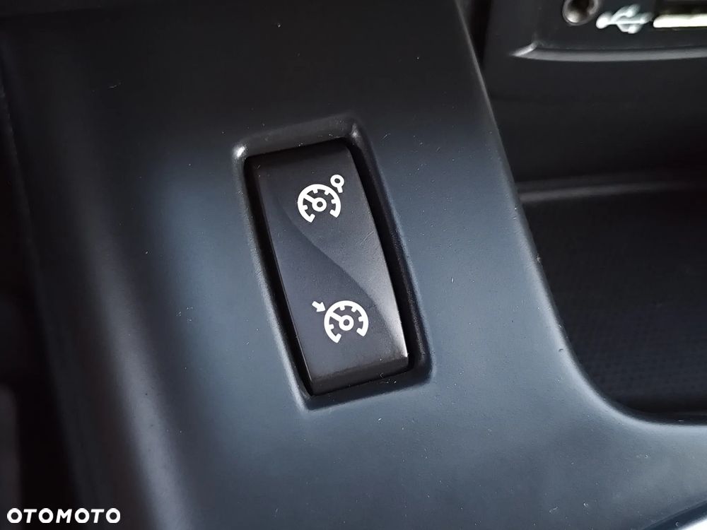 Renault Scenic 1.6 16V 110 Paris - 20