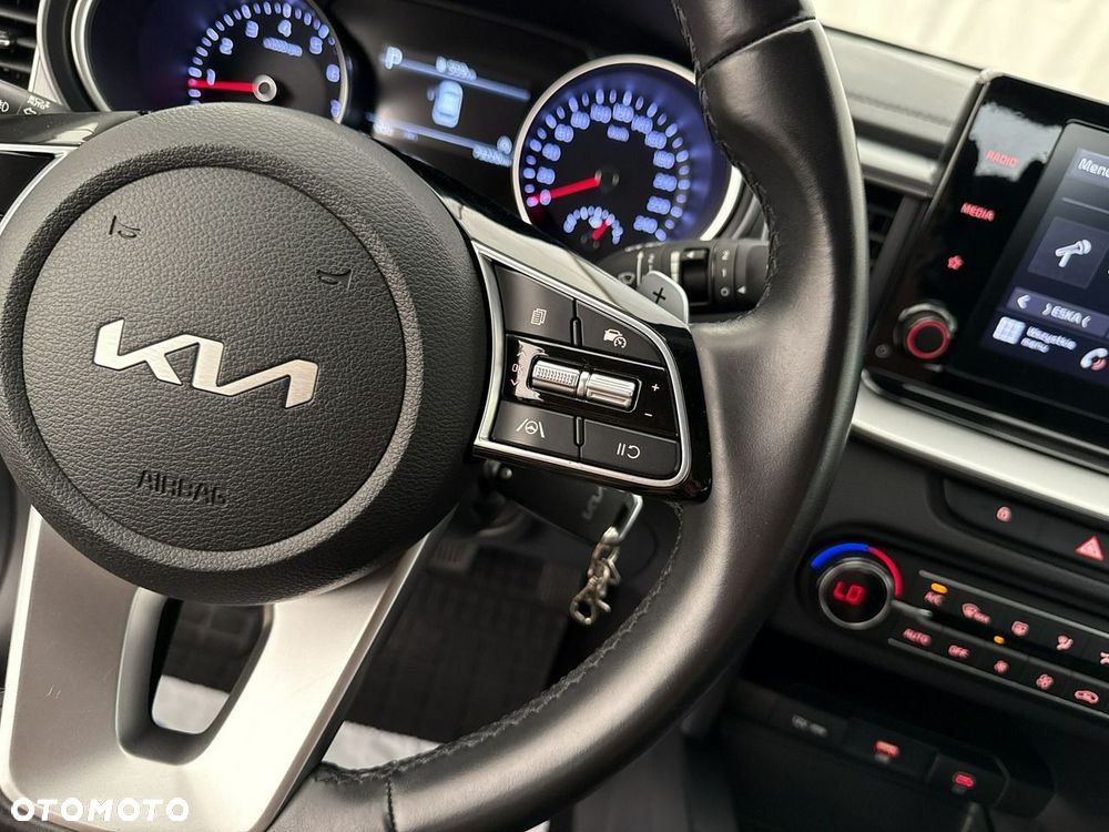 Kia Ceed - 25