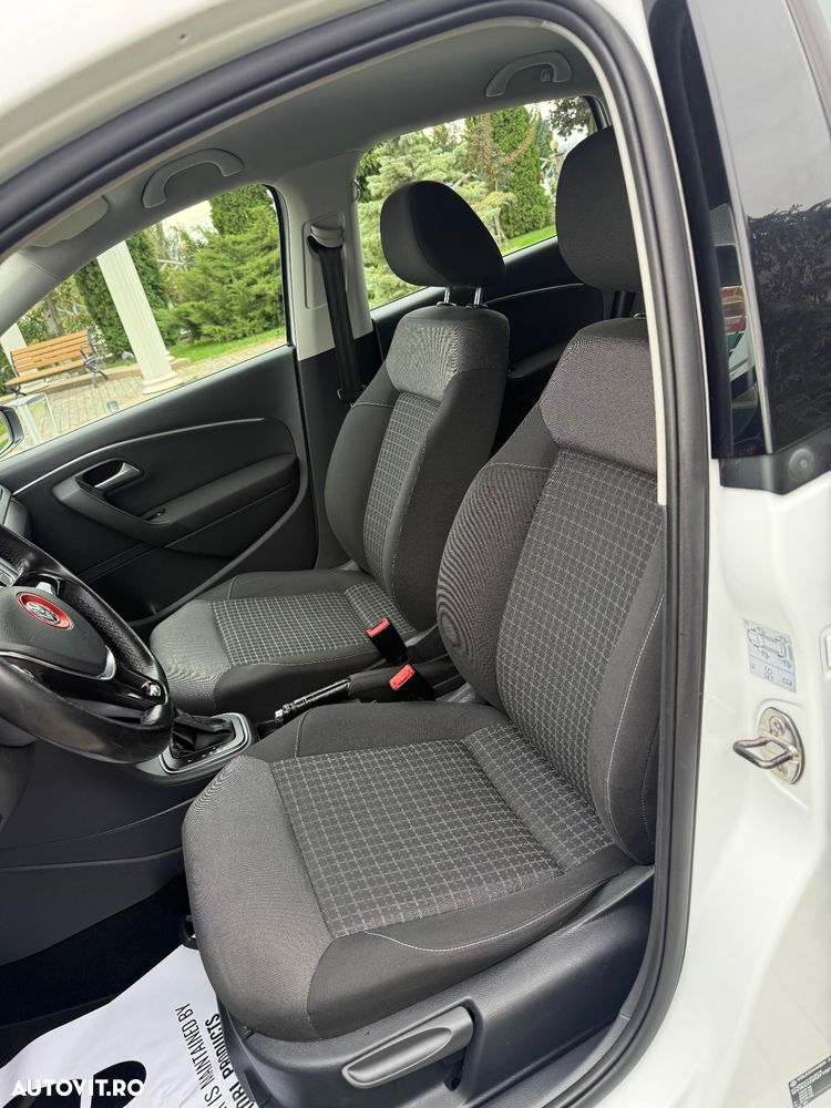 Volkswagen Polo 1.2 TSI (Blue Motion Technology) DSG Comfortline - 12