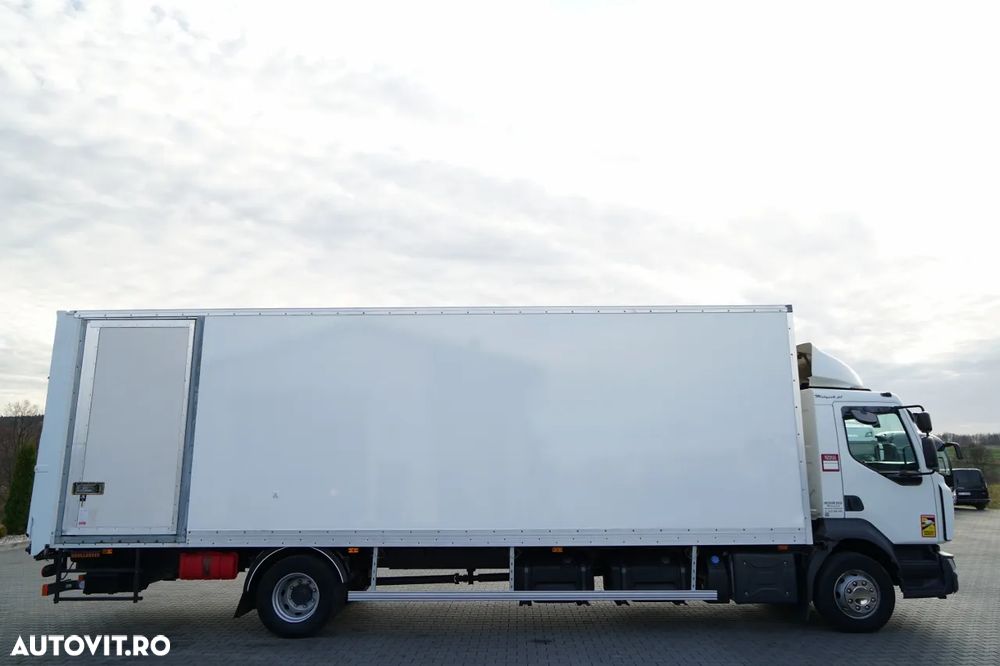 Renault D 210 / 4x2 / CONTAINER / 8,6 M / PODEA RESISTENTĂ / ELEVATOR DHOLLANDIA - 7