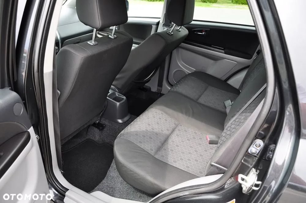 Suzuki SX4 1.6 Premium 4WD - 25