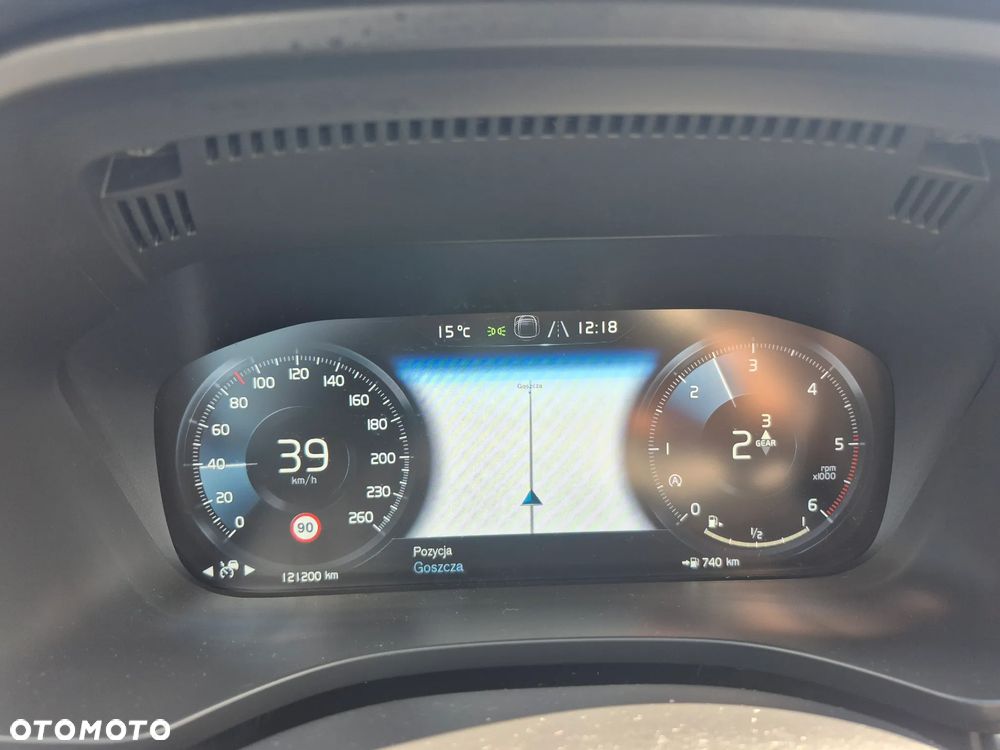 Volvo XC 60 D4 SCR Momentum - 28