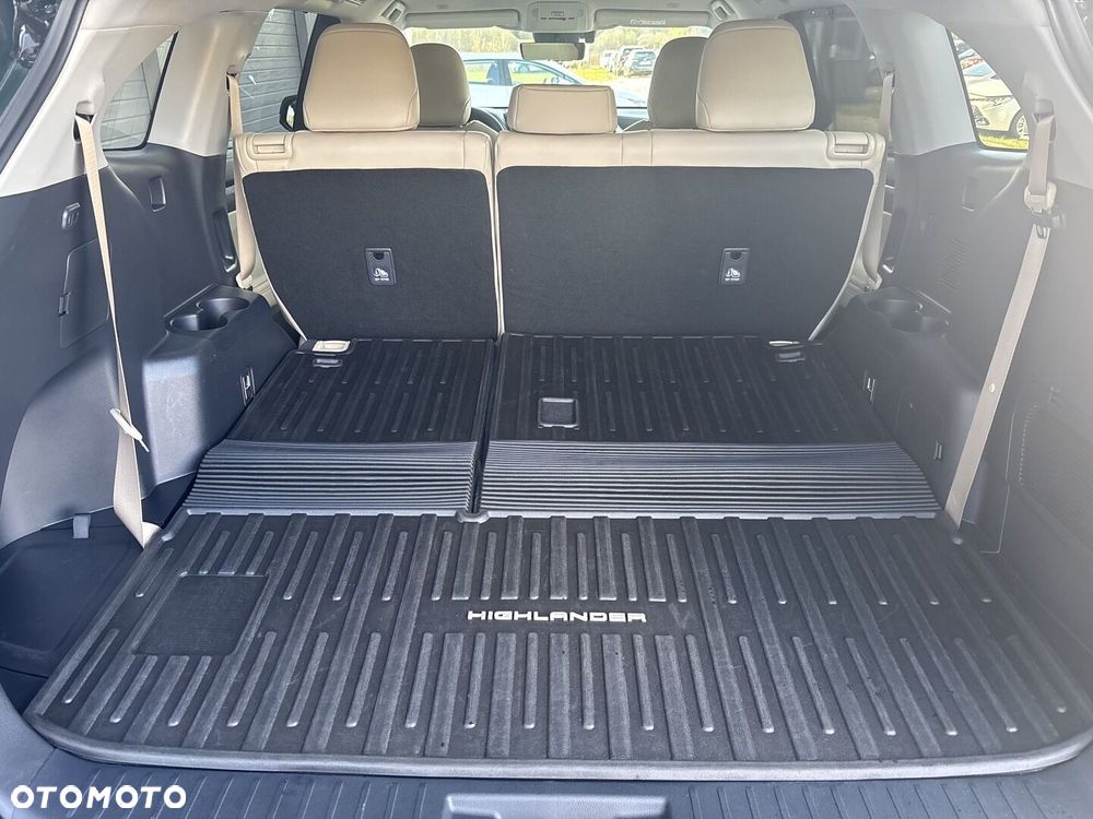 Toyota Highlander - 11