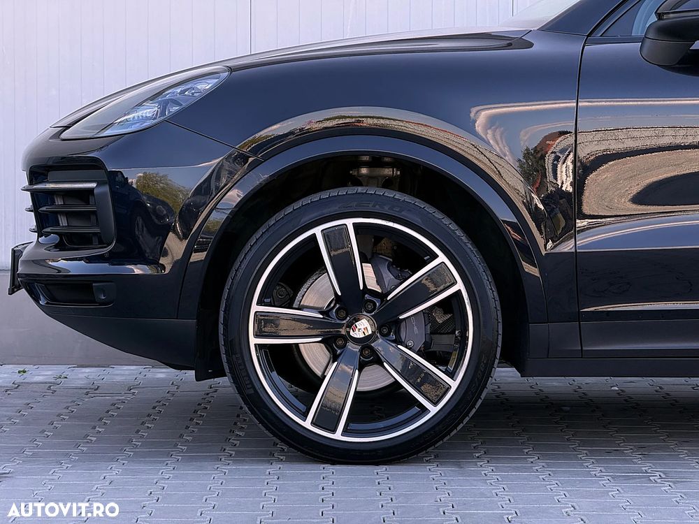 Porsche Cayenne Tiptronic S Platinum Edition - 40
