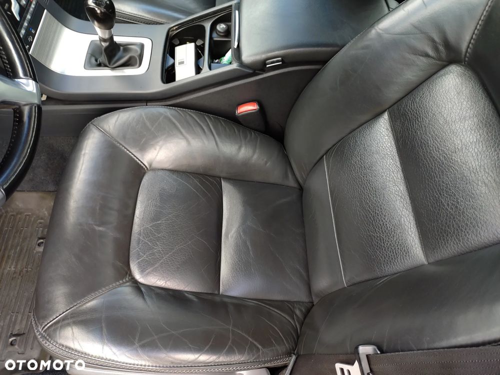 Volvo XC 70 D5 AWD Momentum - 23