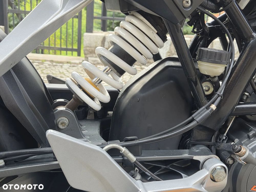 KTM Duke 125 - 37