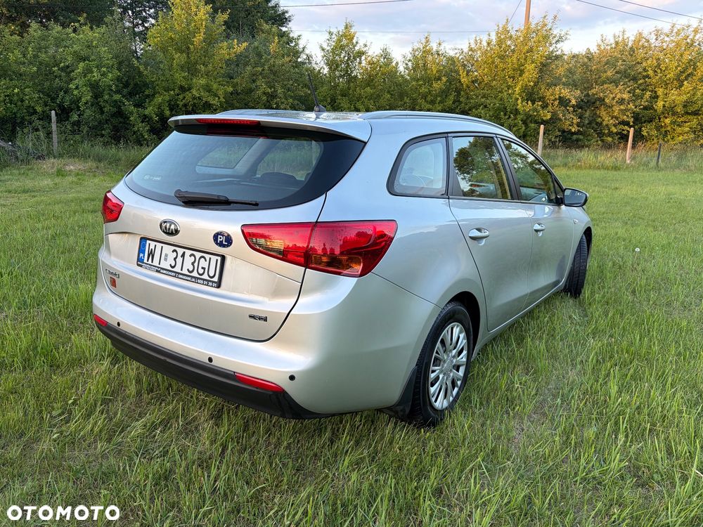 Kia Ceed 1.6 CRDi M - 4