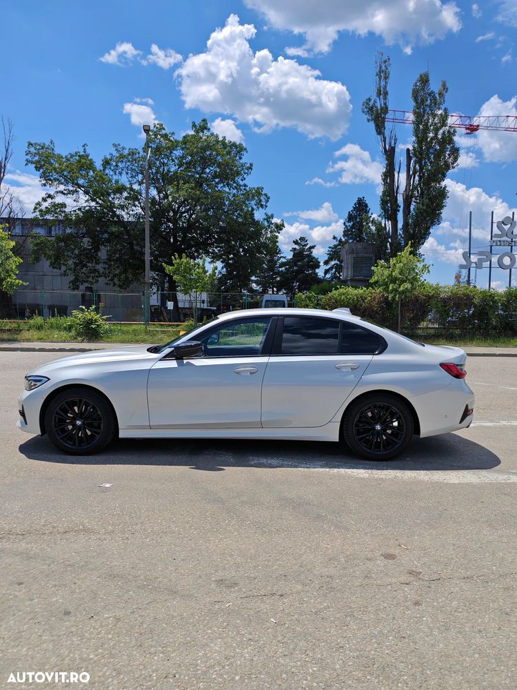BMW Seria 3 320i AT - 8