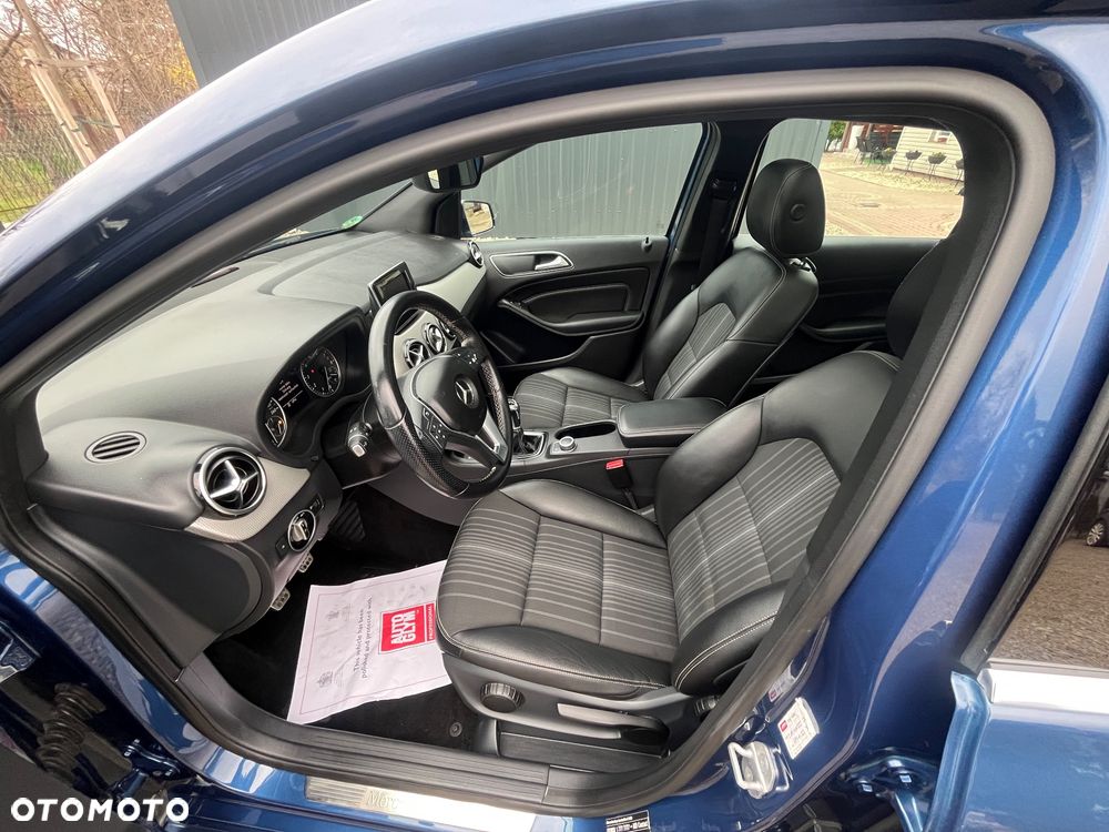Mercedes-Benz Klasa B 180 (BlueEFFICIENCY) - 21