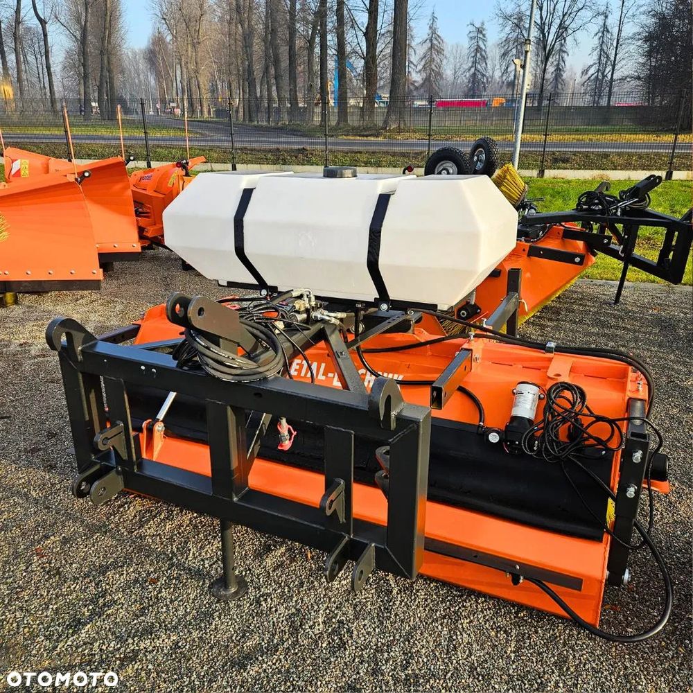 Metal-Technik Zamiatarka - 5