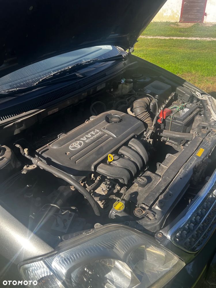 Toyota Corolla 1.6 VVT-i Base - 23