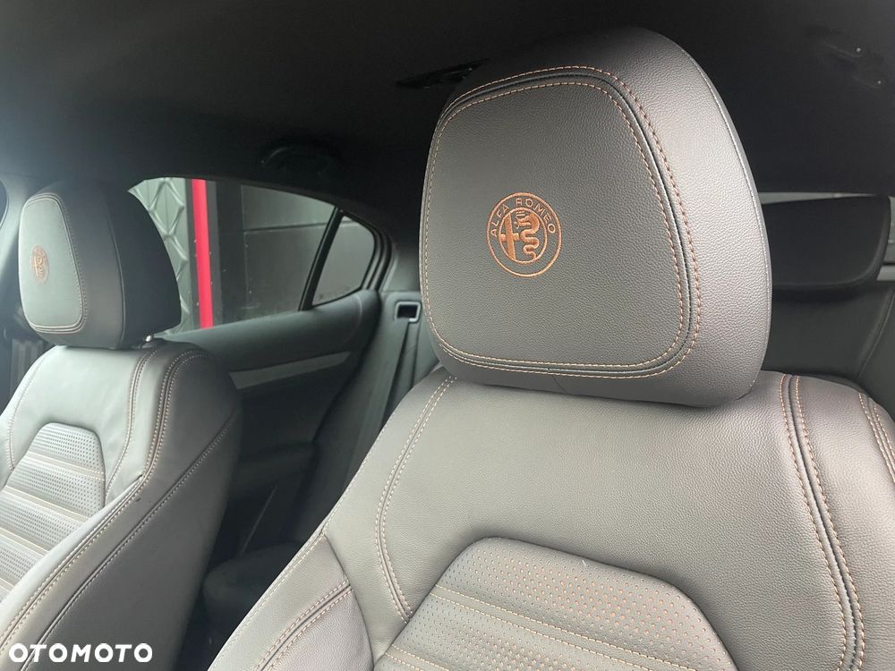 Alfa Romeo Stelvio 2.0 Turbo Intensa Q4 - 8