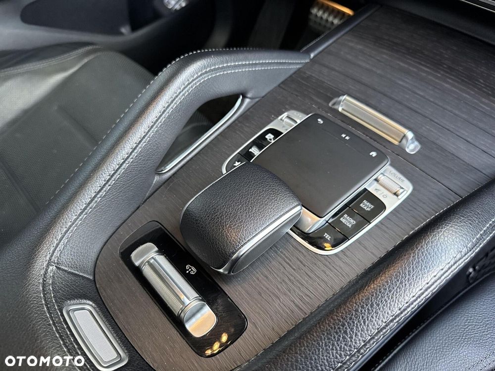 Mercedes-Benz GLE - 16