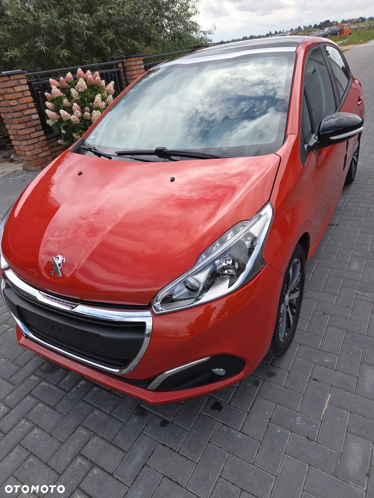 Peugeot 208 - 2