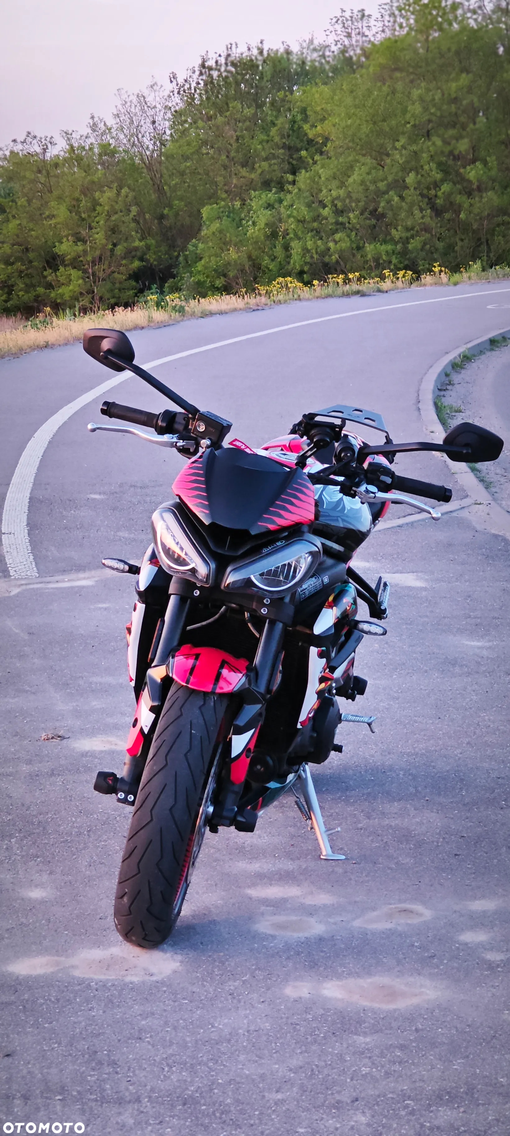 Triumph Street Triple - 4