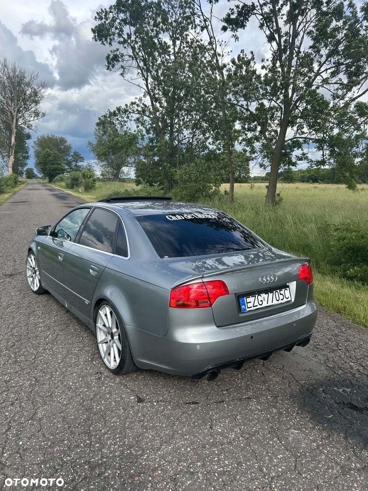 Audi A4 Limousine - 2