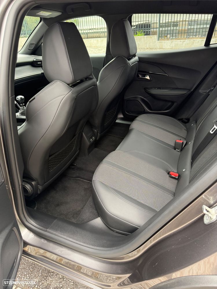 Peugeot 2008 1.5 BlueHDi GT - 10