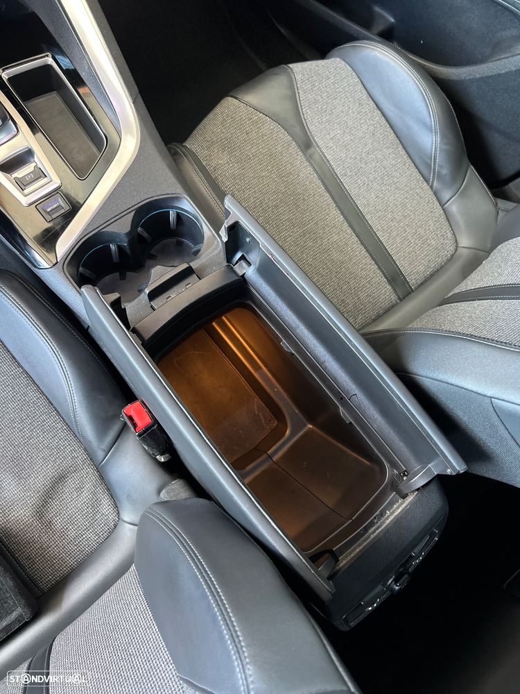 Peugeot 3008 1.5 BlueHDi Allure EAT8 - 15