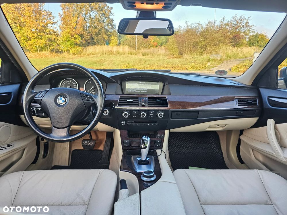 BMW Seria 5 525i Edition Exclusive - 22