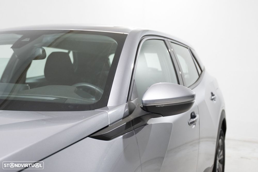 Peugeot 2008 1.2 PureTech Active EAT8 - 6