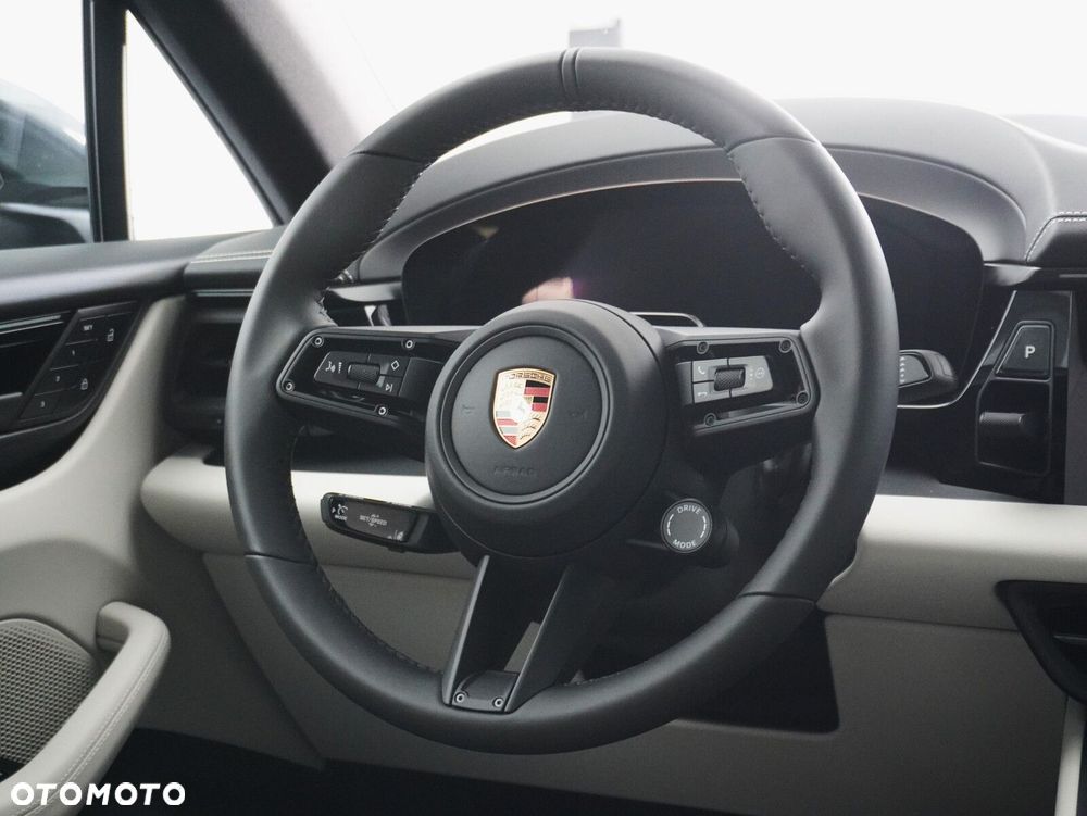Porsche Macan 4 100kWh - 38