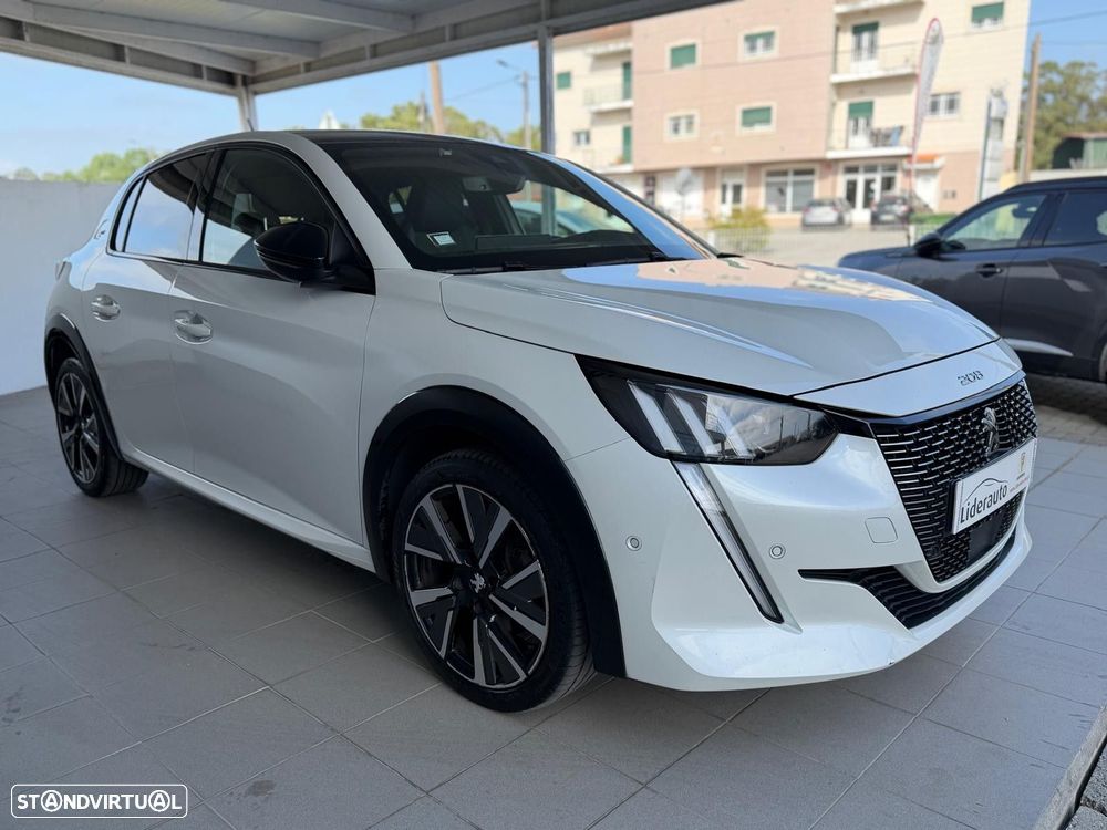Peugeot 208 1.5 BlueHDi GT - 4