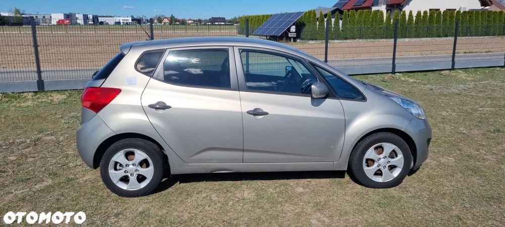 Kia Venga 1.6 CRDi 128 Business Line - 6