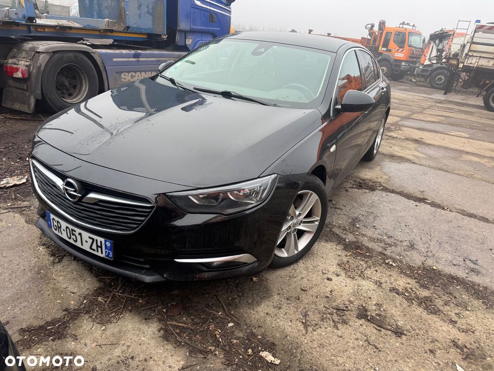 Opel Insignia - 1